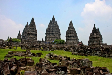 Prambanan, hinduistische Tempelanlage auf Java
