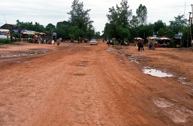 Straße nach Poipet zur thailändischen Grenze 2003