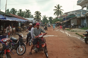 Unterwegs in Krong Khemara Phoumin, Kambodscha 2001