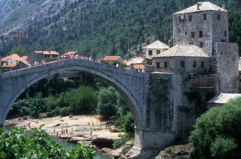 BOSNIEN-HERZEGOWINA, Altstadt und Brücke von Mostar 1987, Weltkulturerbe der UNESCO