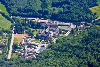  Kloster Maria Laach, Benediktinerabtei in der Eifel