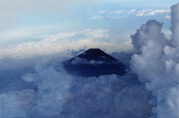 FUJIYAMA  mit 3776 m höchster Berg JAPANS