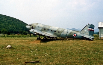 DC 3, historisches Flugzeug im ehemaligen Jugoslawien