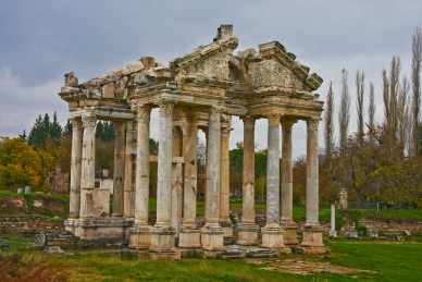  TUERKEI, Tetrapylon in Aphrodisias, Karien, Weltkulturerbe der UNESCO