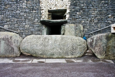 IRLAND, Bend of the Boyne, Newgrange, Weltkulturerbe der UNESCO