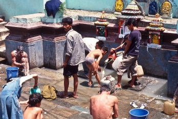 Wasserstelle und Badeanstalt in Kathmandu