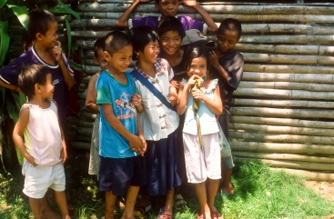 Kinder in Palapag, Samar, Philippinen