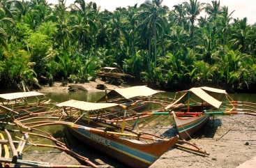 Boote in Palapag, Samar, Philippinen