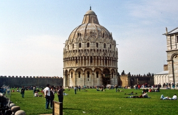 Baptisterium in Pisa