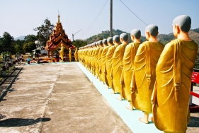 Tempelfiguren in Tachilek, Myanmar