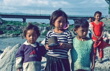 Kinder in Kathmandu, Nepal