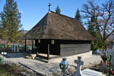 Kloster DINTR-UNLEMN, Kirche aus einem Baum, Walachei