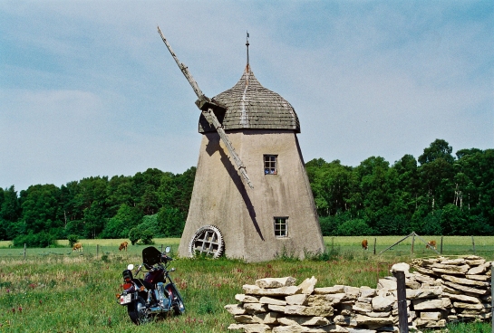 Historische Windmühle auf Gotland, Schweden