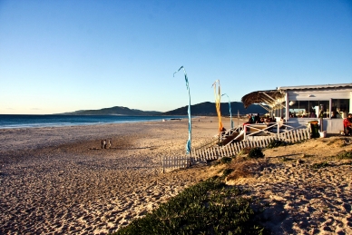 Surferkneipe in Tarifa, Andalusien, Spanien